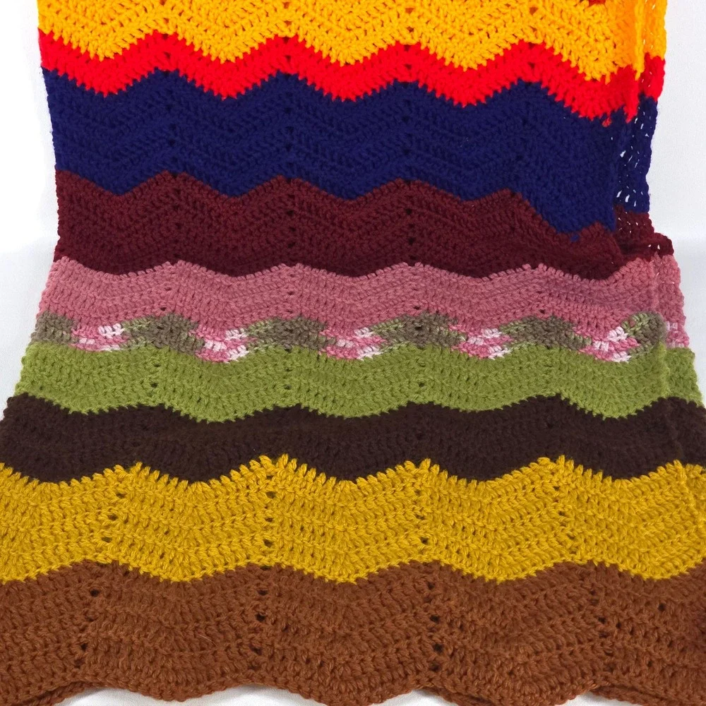 Handmade Afghan Blanket Crochet Ripple Chevron Vintage Boho Cottage Granny 67x43